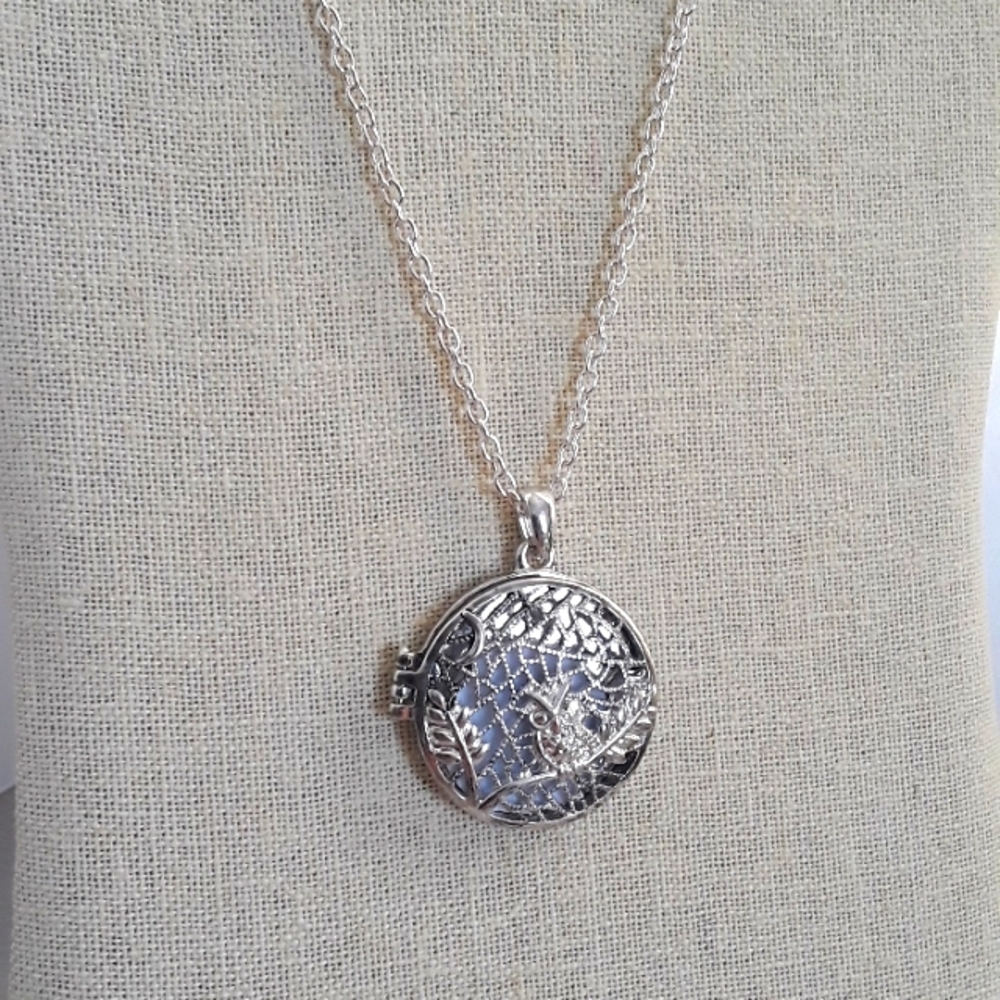 Hope Collection Owl Oil Diffuser Necklace
